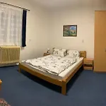 Turisticka Shb ,strbske Pleso - Vysoke Tatry Hostel *