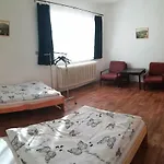 Hostel Turisticka Shb ,strbske Pleso - Vysoke Tatry *