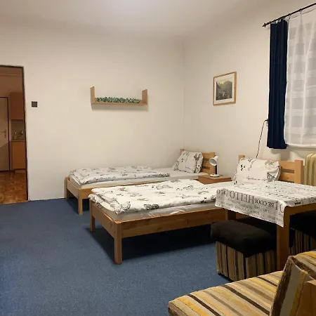 Hostel Turisticka Ubytovna Shb ,Strbske Pleso - Vysoke Tatry *