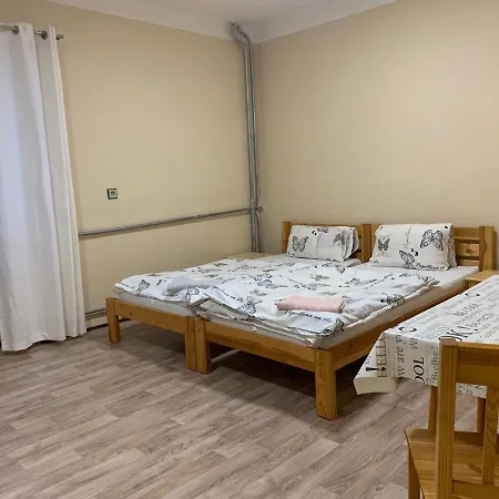Albergue Turistická Ubytovňa Shb ,štrbské Pleso - Vysoké Tatry Štrbské Pleso