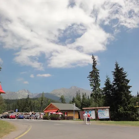 אכסניה Turisticka - Parking Štrbské Pleso