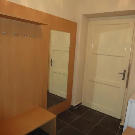 Turisticka Ubytovna Shb ,Strbske Pleso - Vysoke Tatry Štrbské Pleso