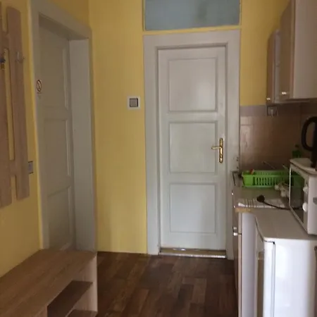 Turisticka Ubytovna Shb ,Strbske Pleso - Vysoke Tatry Hostel