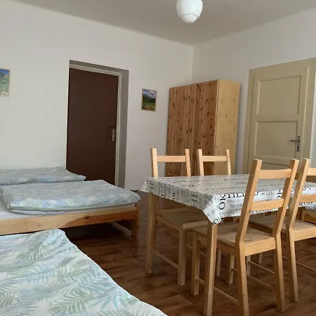 Hostel Turisticka Ubytovna Shb ,Strbske Pleso - Vysoke Tatry *