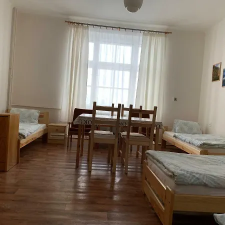 Turisticka Shb ,strbske Pleso - Vysoke Tatry Hostel *