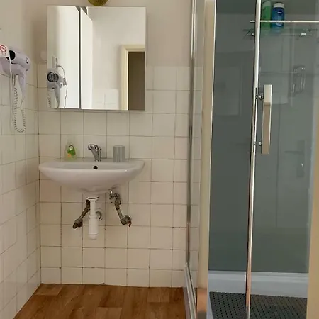 Turisticka Ubytovna Shb ,Strbske Pleso - Vysoke Tatry Hostel