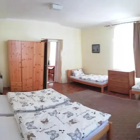 Hostel Turisticka Ubytovna Shb ,Strbske Pleso - Vysoke Tatry *