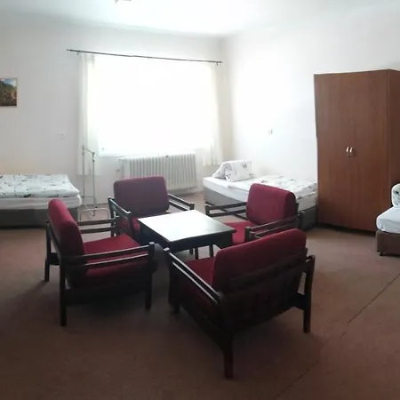 Turisticka Ubytovna Shb ,Strbske Pleso - Vysoke Tatry Hostel *