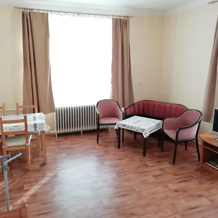 Turisticka Ubytovna Shb ,Strbske Pleso - Vysoke Tatry * Štrbské Pleso